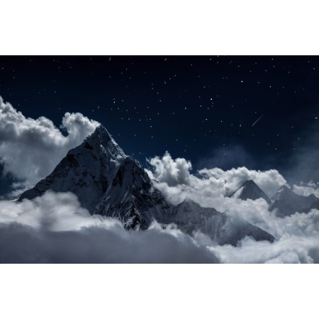 Carta Da Parati Top Of Mount In The Clouds At Night, Nepal- Dimensione: 180x120 cm